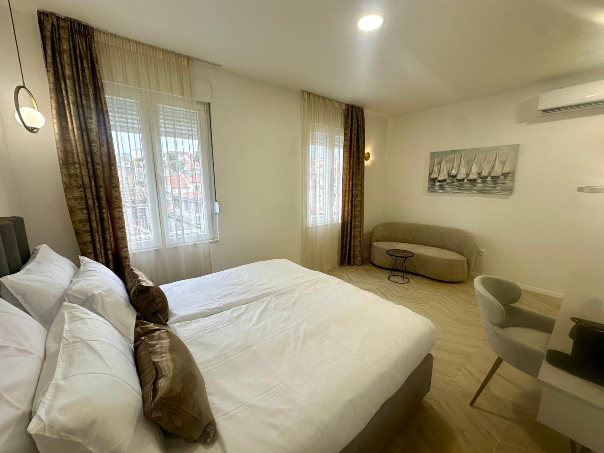 Mariani Luxury Rooms In Center Split Ngoại thất bức ảnh