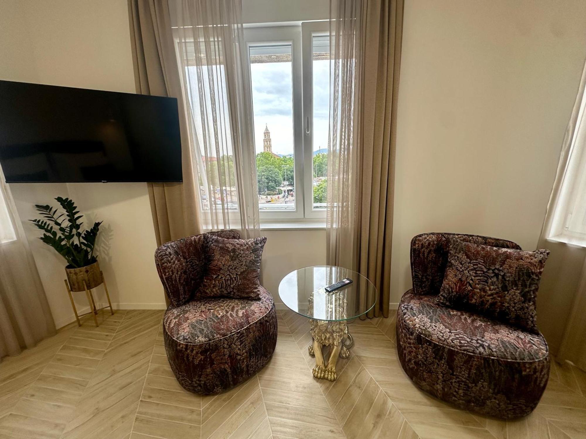 Mariani Luxury Rooms In Center Split Ngoại thất bức ảnh
