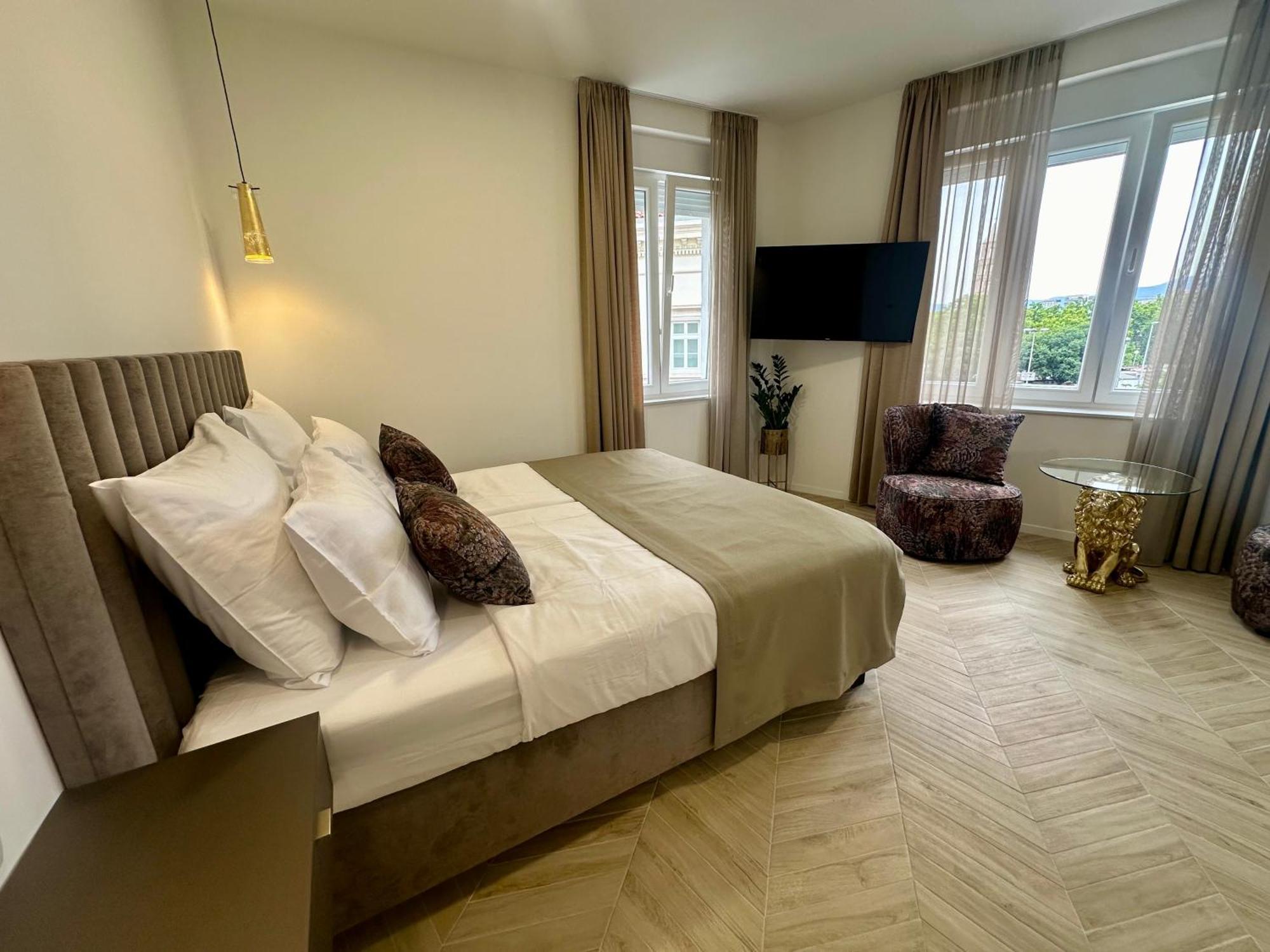 Mariani Luxury Rooms In Center Split Ngoại thất bức ảnh